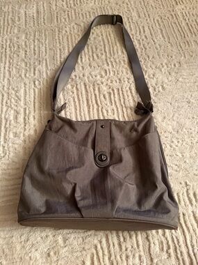 Baggallini Taupe Nylon Crossbody Bag Lightweight Travel Organizer Purse